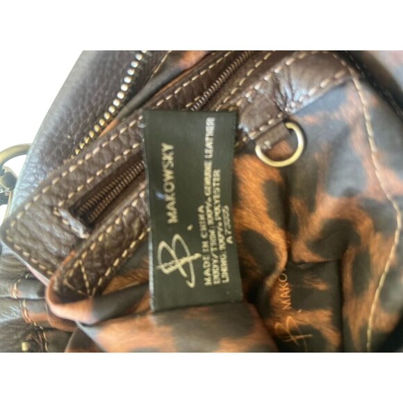 B Makowsky Brown Leather Crossbody Bag With Silver Hardware & Logo Charm - Picture 8 of 9